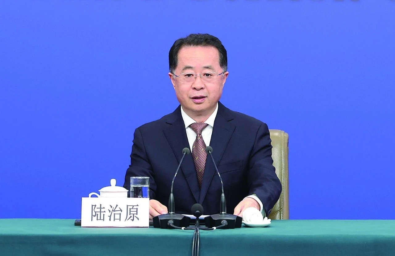 陆治原:积极应对人口老龄化 构建普惠可及的老年服务体系